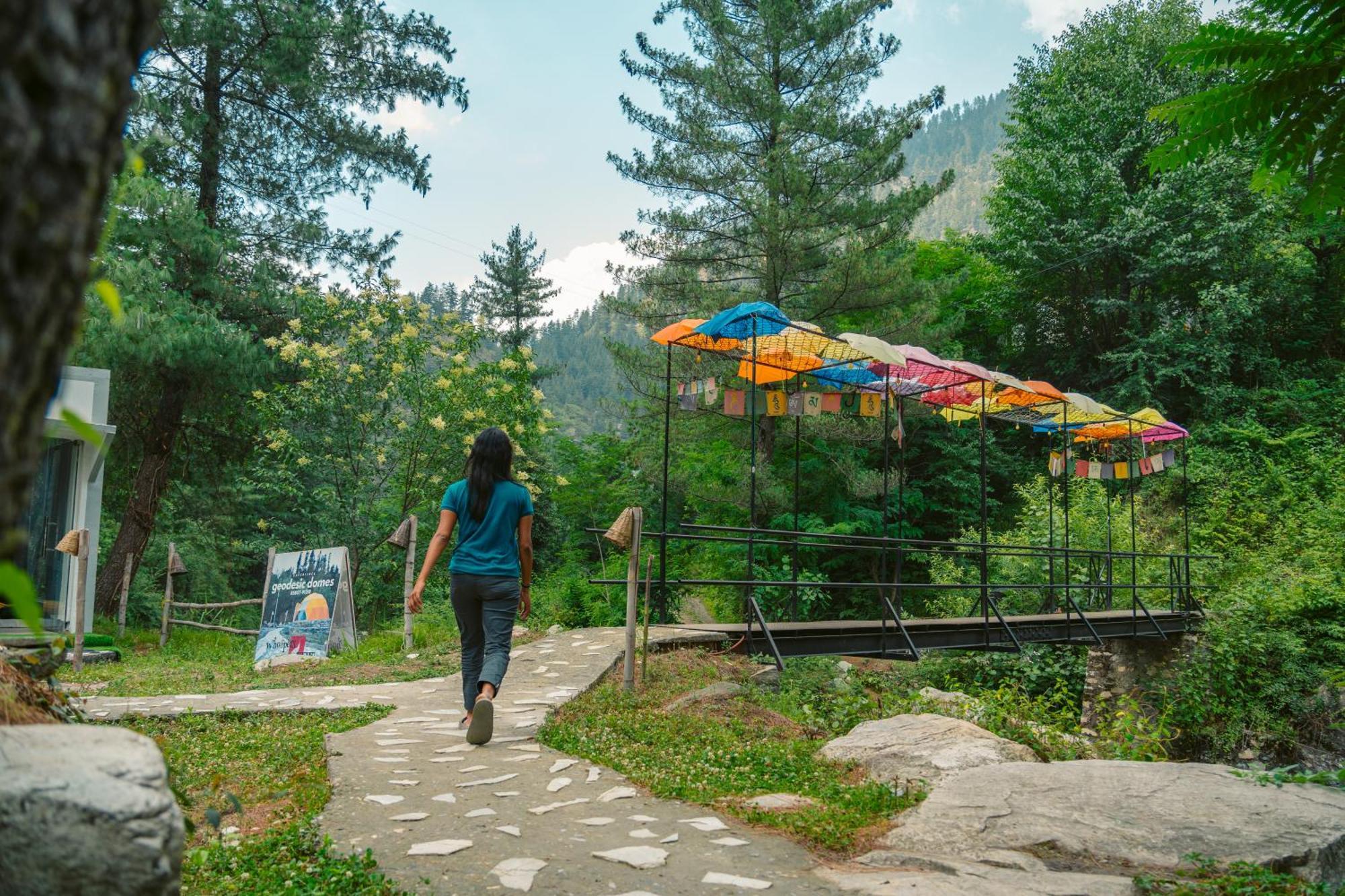 Whoopers Boutique Resort Jibhi エクステリア 写真