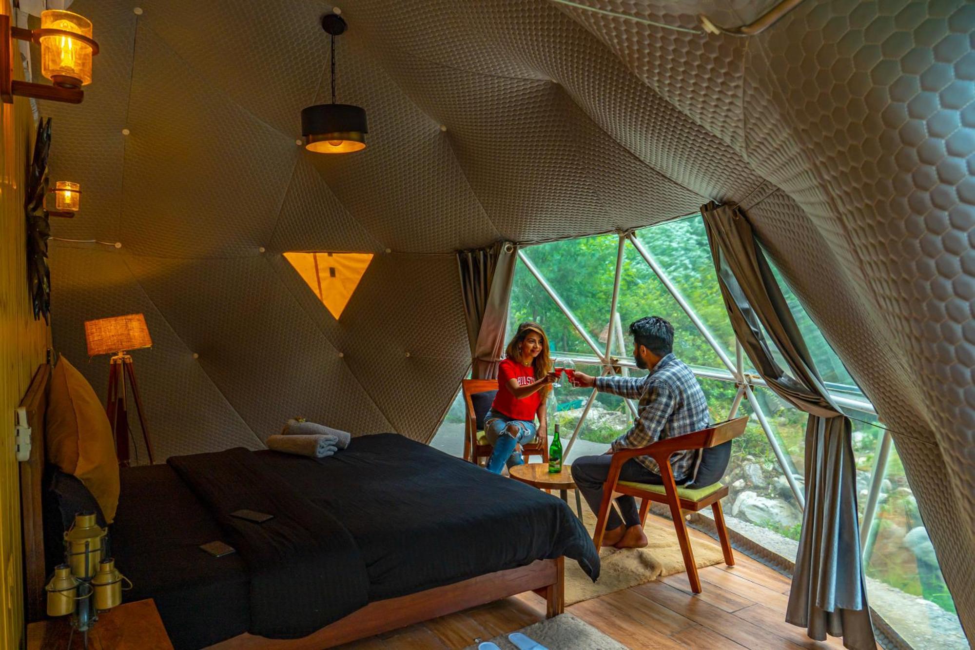 Whoopers Boutique Resort Jibhi エクステリア 写真