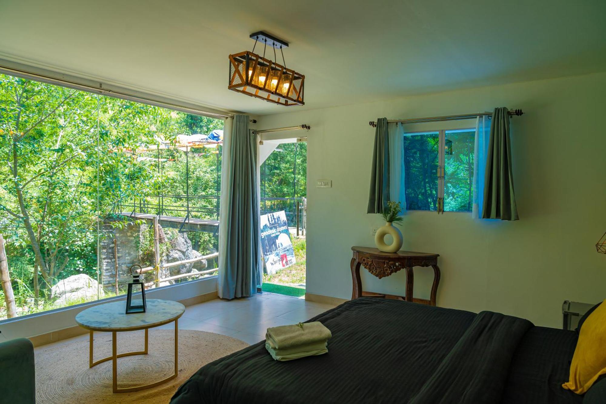 Whoopers Boutique Resort Jibhi エクステリア 写真