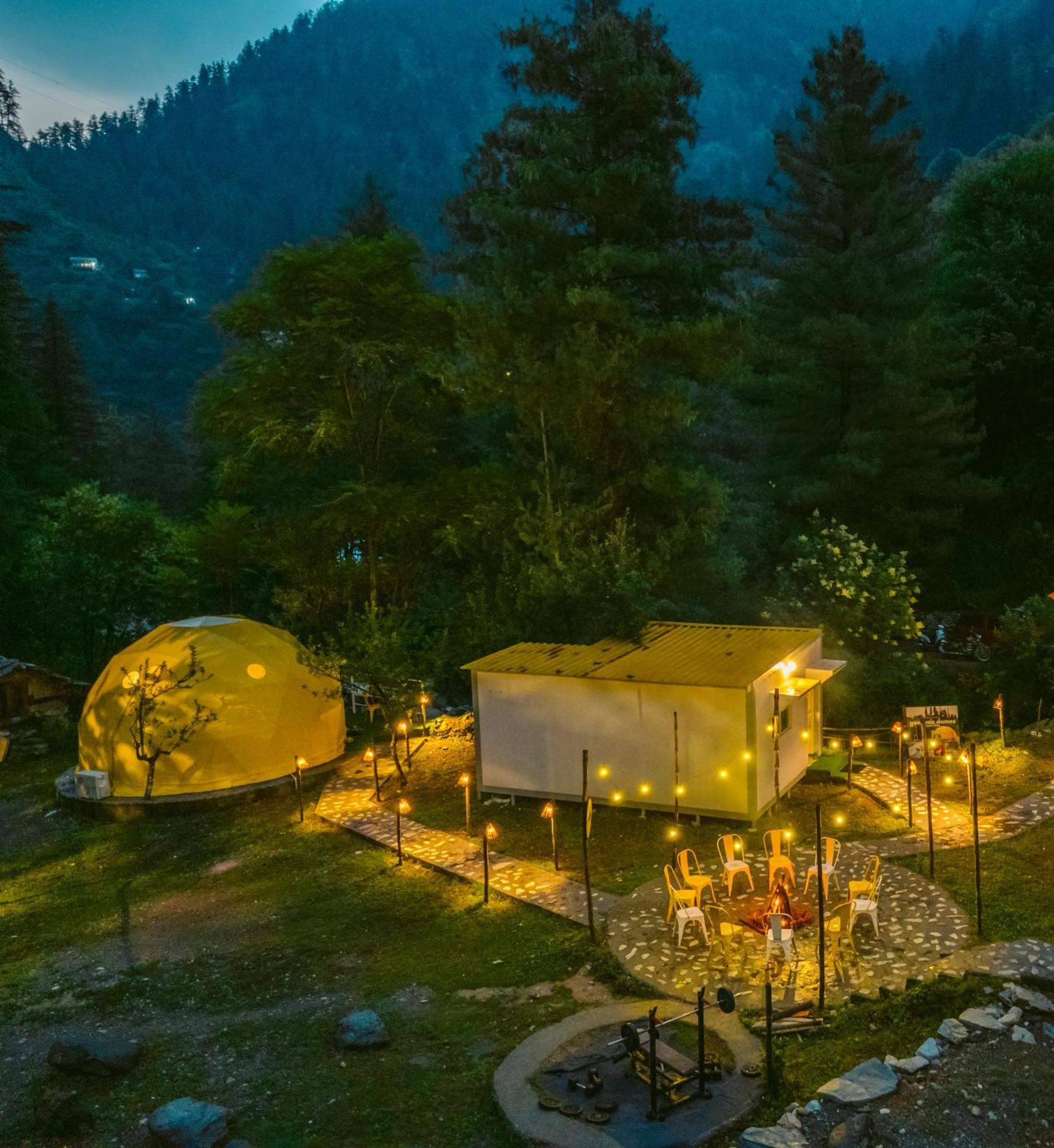 Whoopers Boutique Resort Jibhi エクステリア 写真