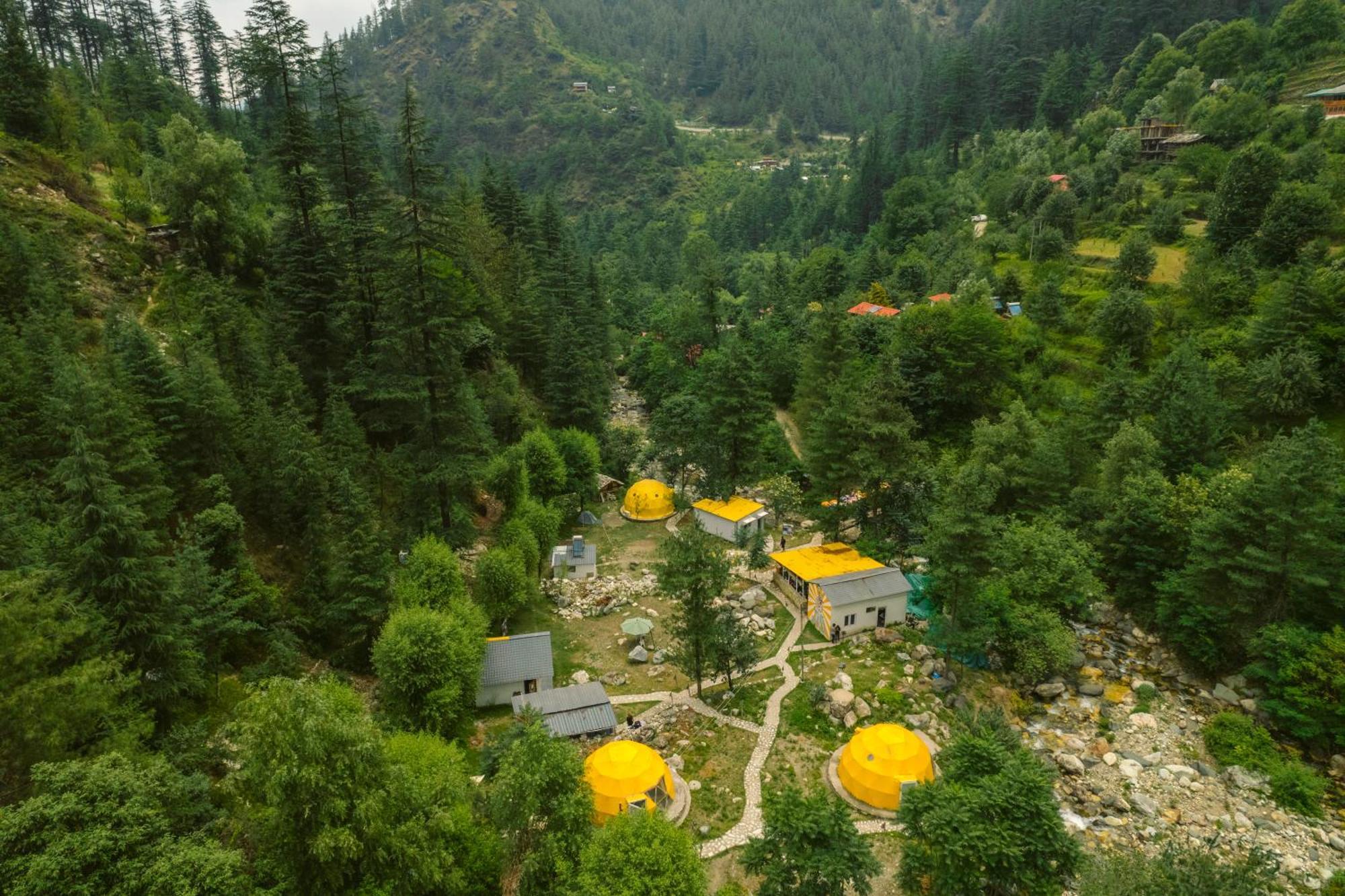 Whoopers Boutique Resort Jibhi エクステリア 写真