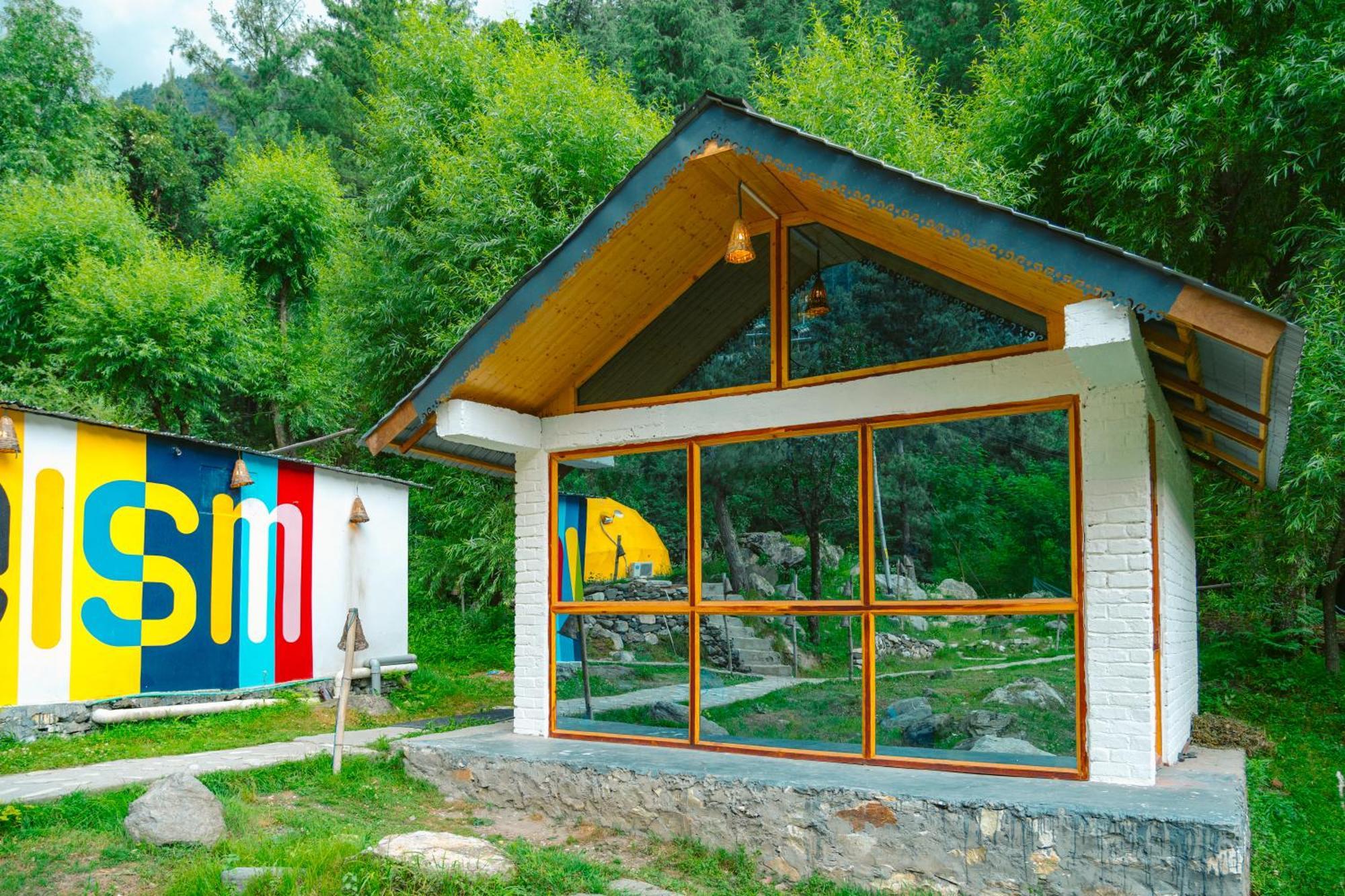 Whoopers Boutique Resort Jibhi エクステリア 写真