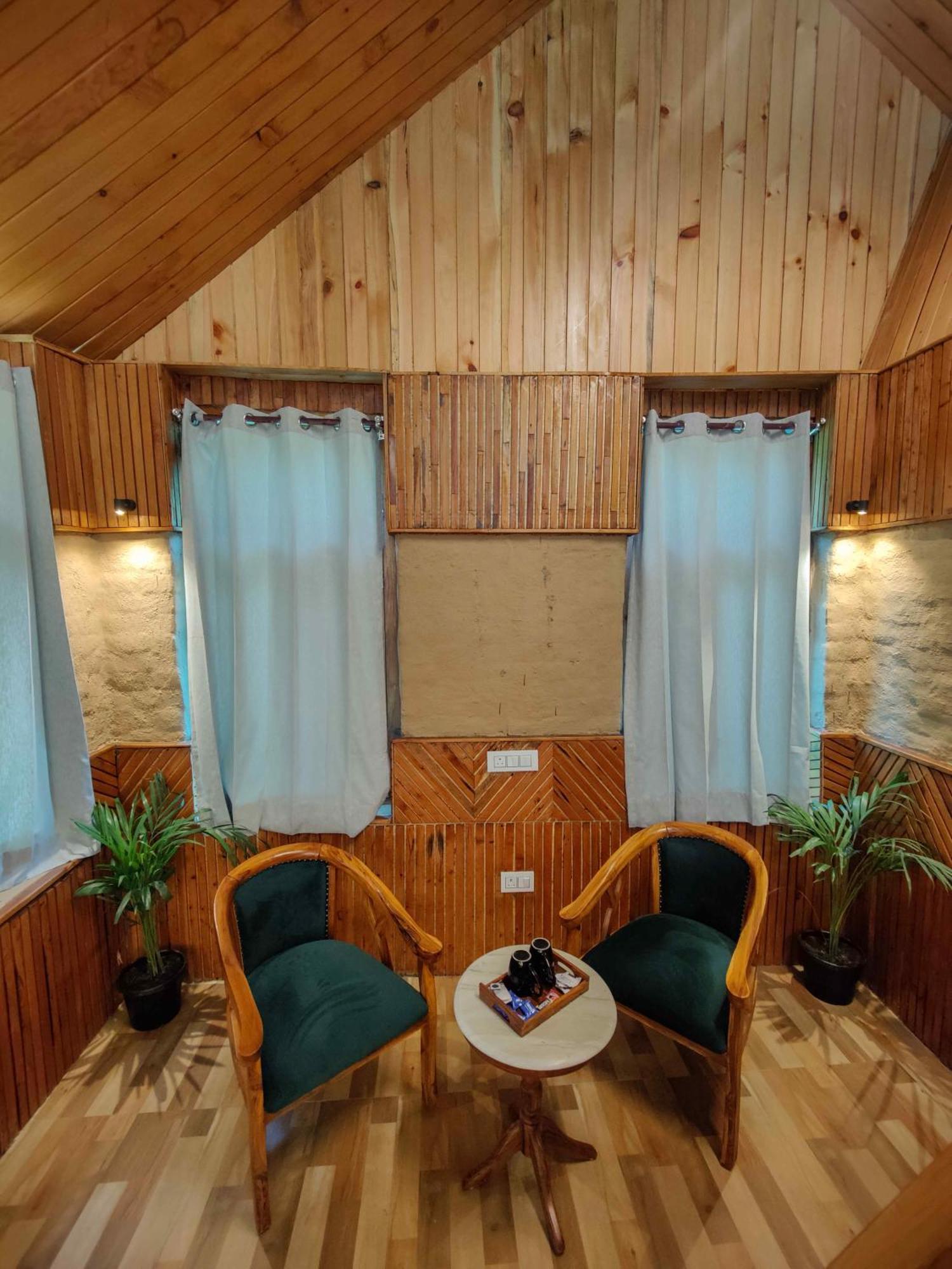 Whoopers Boutique Resort Jibhi エクステリア 写真